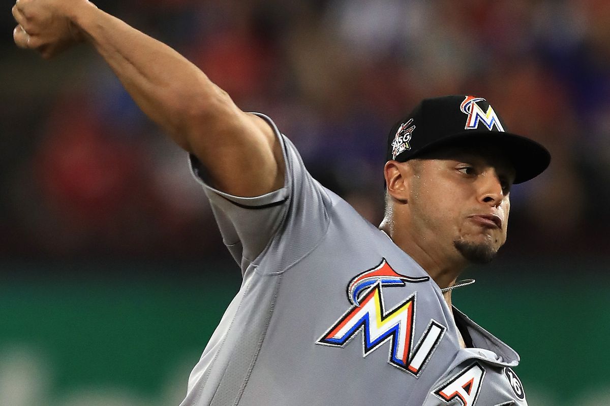 Dodgers firma a ex cerrador estelar de Marlins que suma dos años sin lanzar en MLB