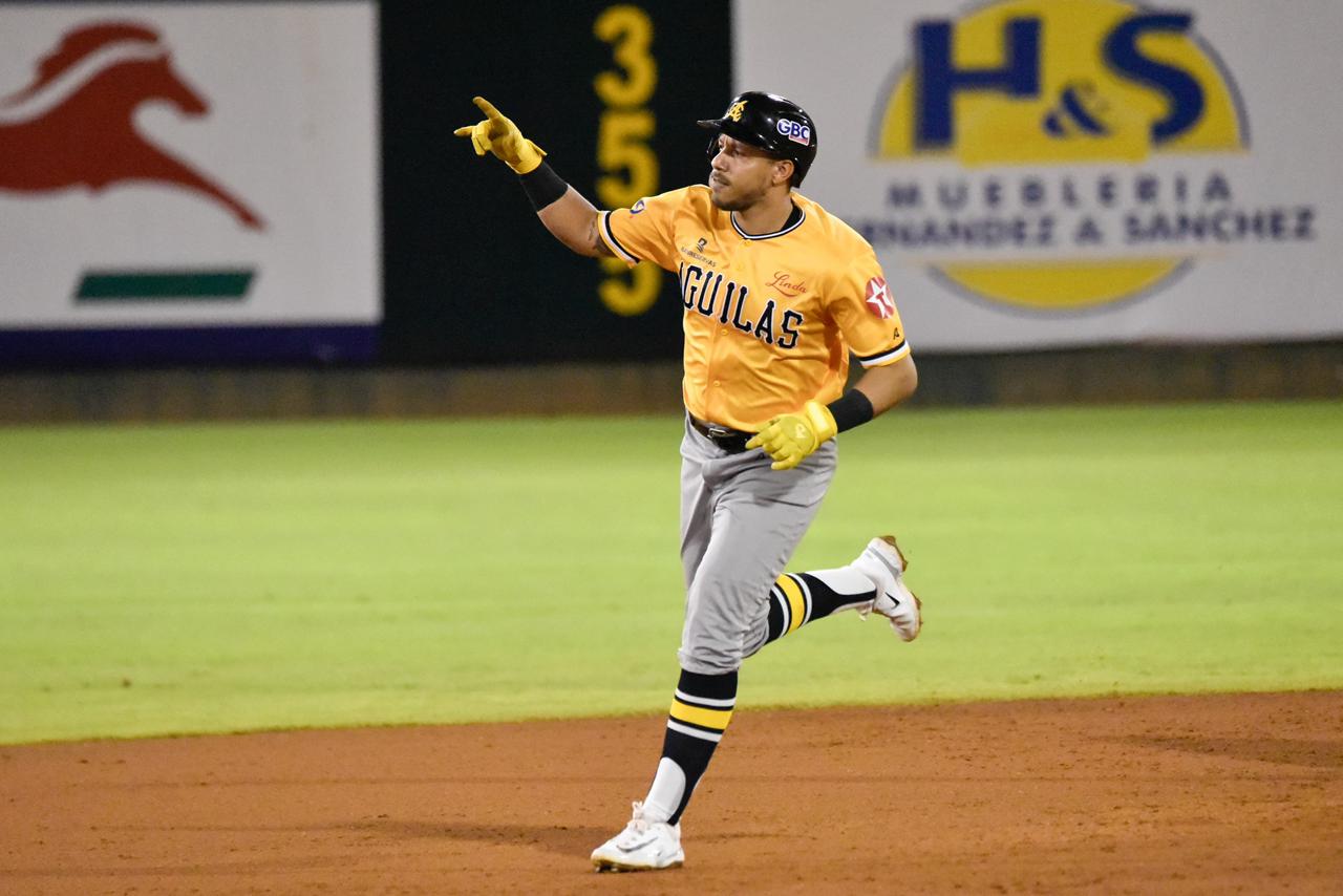 Triunfo de Águilas y derrota de Toros ponen la clasificación al rojo vivo
