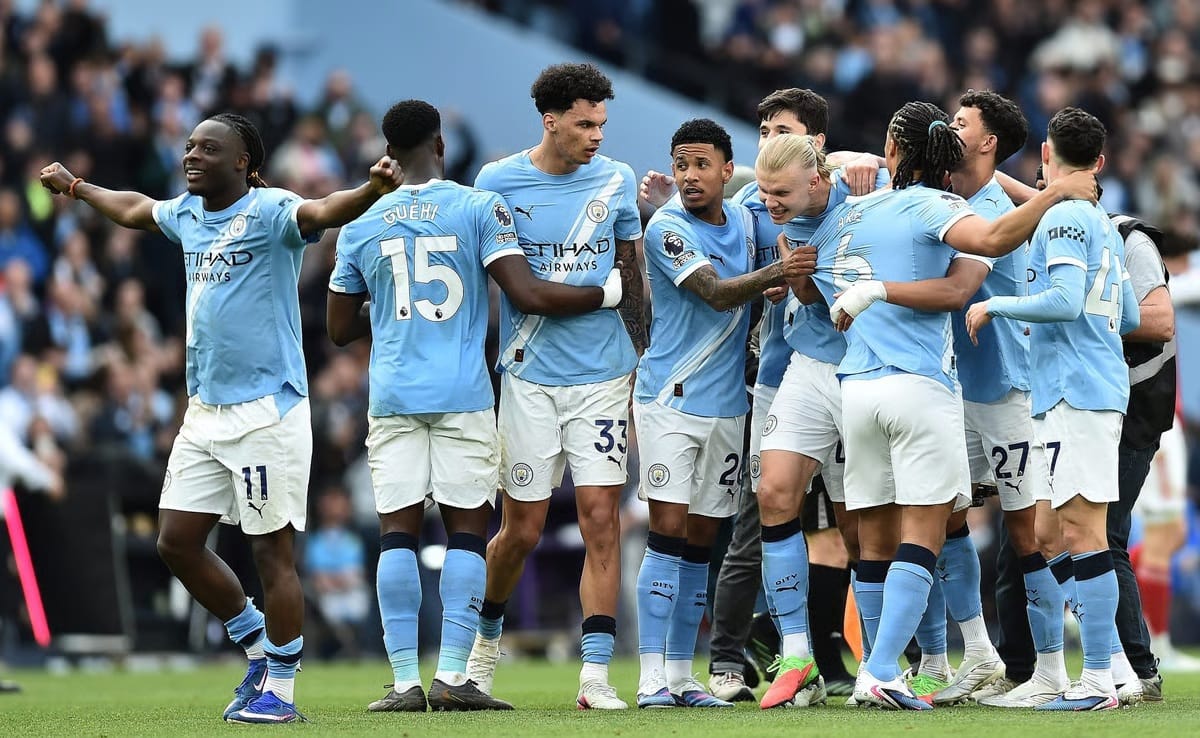 Manchester City vence al Arsenal y enciende la pelea por la Premier