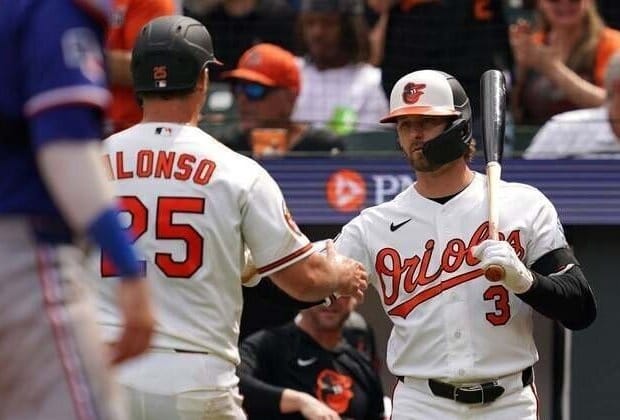 Orioles ganan con ayuda tecnológica, Adames avanza y Astros responden en MLB